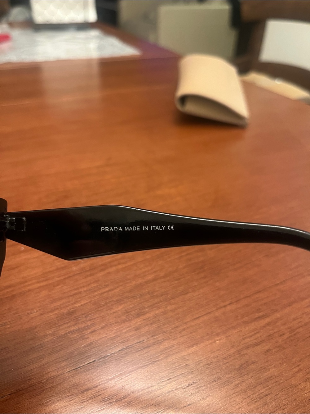 Prada Black Oversized Women's Sunglasses PR15WS - Picture 4 of 9